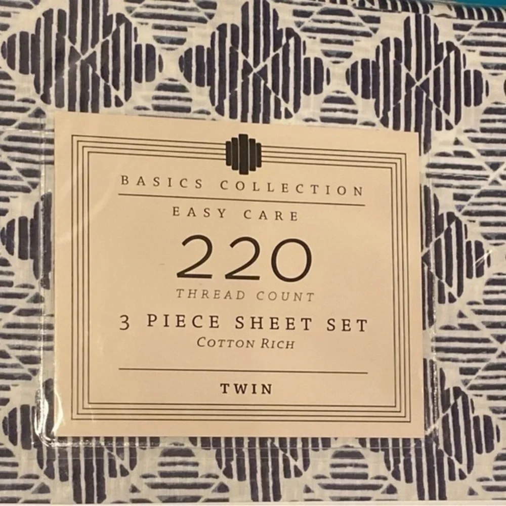New Twin Sheet Set Blue White Geometric Pretty 220 Thread 3-Piece Basics Collect